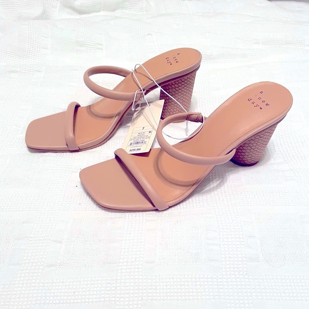 Strappy, textured block heel sandal- Brand new
